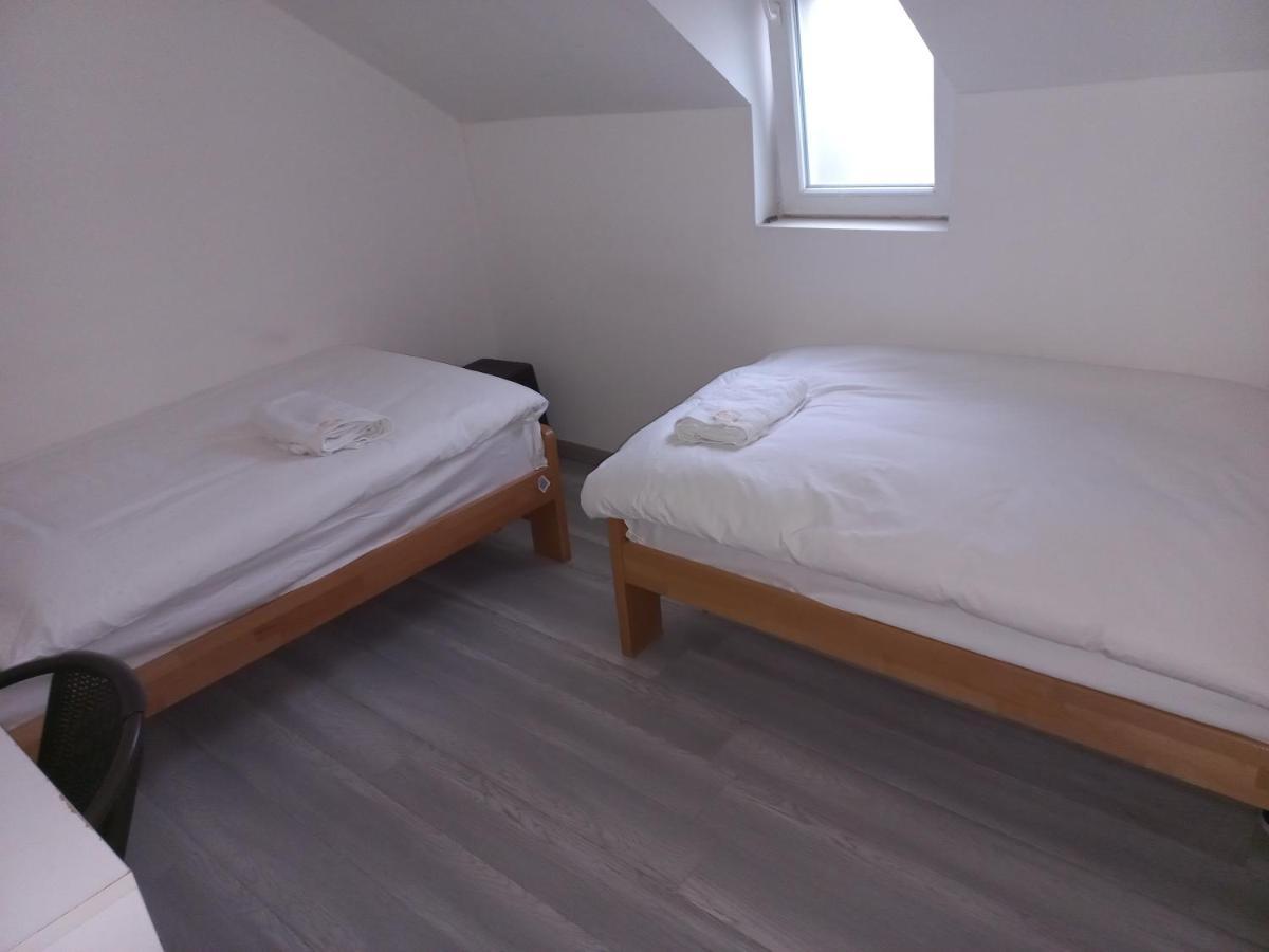Asuka Apartmani 飞鸟客 Surčin Esterno foto