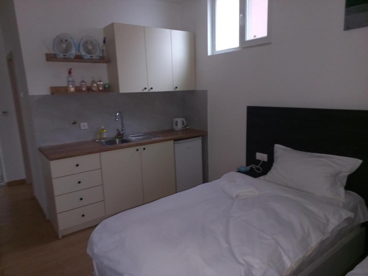 Asuka Apartmani 飞鸟客 Surčin Esterno foto